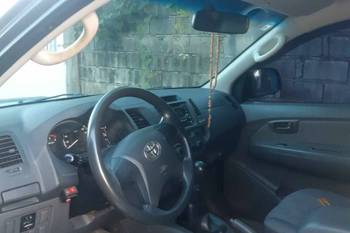 2nd Hand 2012 Toyota Hilux 2.4 G DSL 4x2 M/T