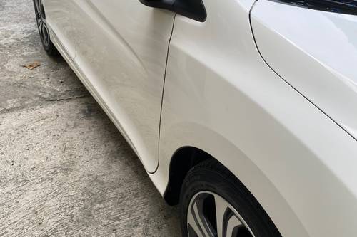 Second hand 2014 Honda City 1.5 V CVT Honda Sensing 