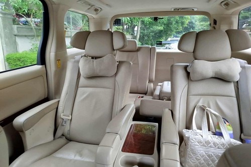 Second hand 2011 Toyota Alphard 3.5 Gas AT 