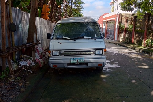 2008 Mitsubishi L300