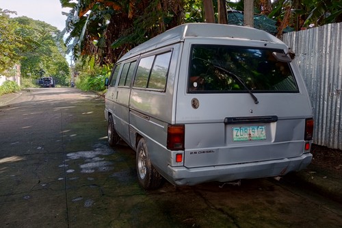 Old 2008 Mitsubishi L300 2.5L Versa Van MT