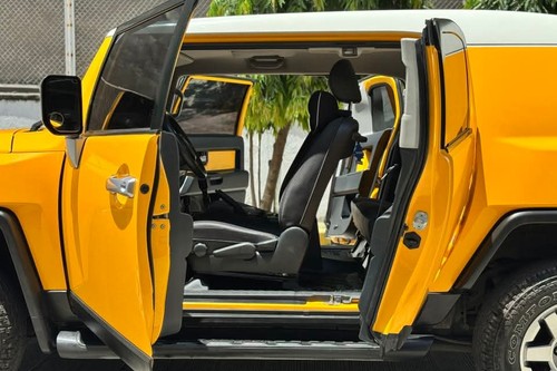 Used 2015 Toyota FJ Cruiser 4.0L V6