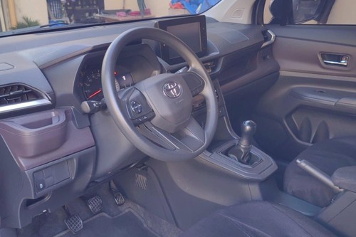 Second hand 2023 Toyota Avanza 1.3 E M/T 