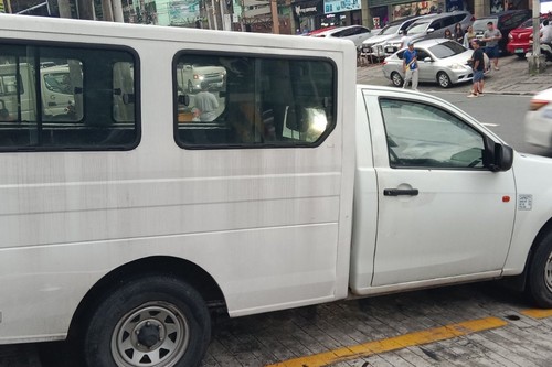 2nd Hand 2017 Isuzu D-Max Flexi Qube 4x2 MT (Cab & Chassis)