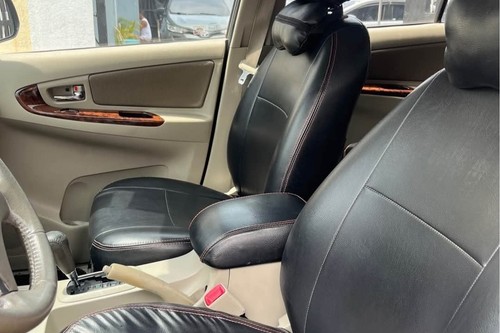 Second hand 2016 Toyota Innova 2.5 L Sport Runner AT 