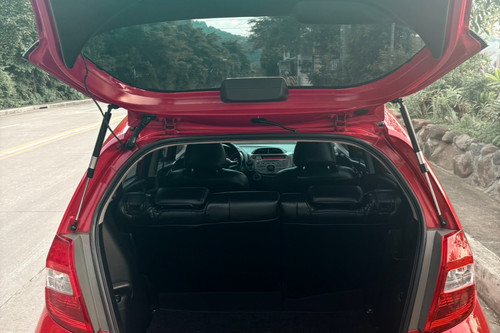 Used 2013 Honda Jazz 1.5L V AT