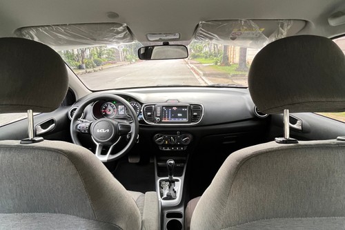 Used 2023 Kia Soluto 1.4 L AT