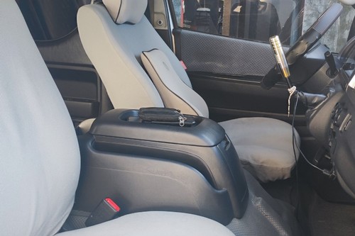 Used 2014 Toyota Hiace GL Grandia M/T