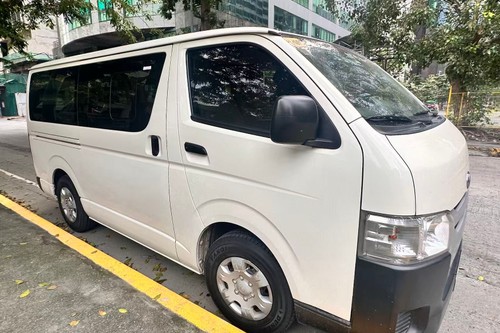 Old 2018 Toyota Hiace Commuter 3.0 M/T
