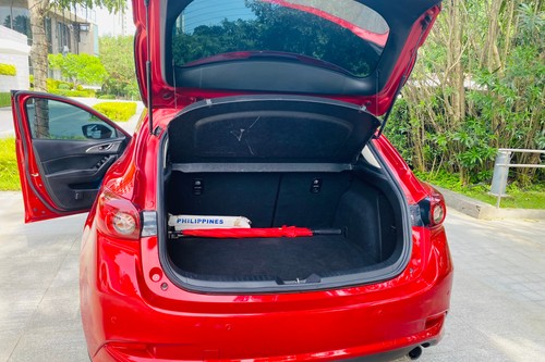 Second hand 2018 Mazda 3 Hatchback 1.5 AT 