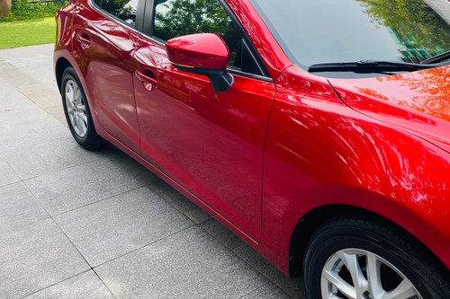 Old 2018 Mazda 3 Hatchback 1.5 AT