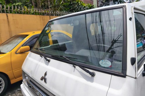 Used 2017 Mitsubishi L300 2.5L FB Exceed MT