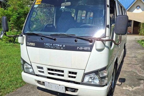 2nd Hand 2016 Isuzu I-Van 2.8L MT