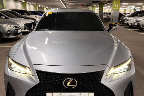 Old 2022 Lexus IS 350 F-Sport