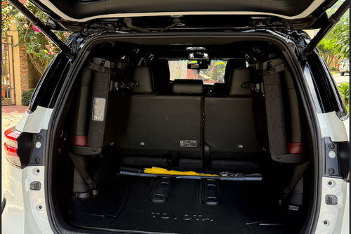 Used 2024 Toyota Fortuner 4x2 2.8L LTD AT Two-Tone
