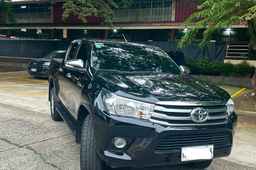 Second hand 2017 Toyota Hilux 2.4 G DSL 4x2 A/T 