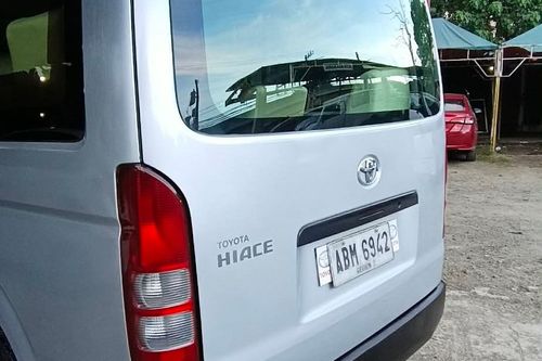 Used 2015 Toyota Hiace 2.8 COMMUTER DSL MT