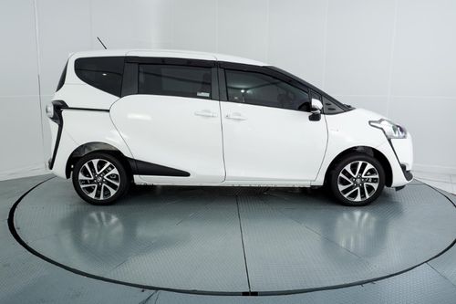 2018 Toyota Sienta V MT
