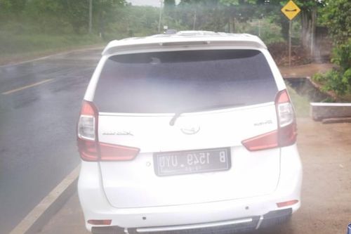 Beli mobil bekas