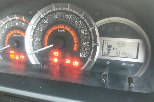 2015 Daihatsu Xenia 1.3 X MT tua