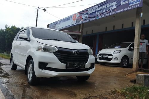 Dijual 2015 Daihatsu Xenia 1.3 X MT bekas