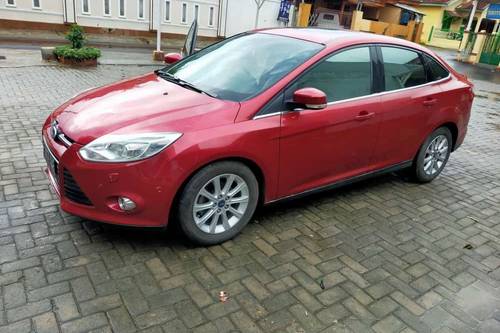 2012 Ford Focus Sedan Titanium 2.0L AT bekas