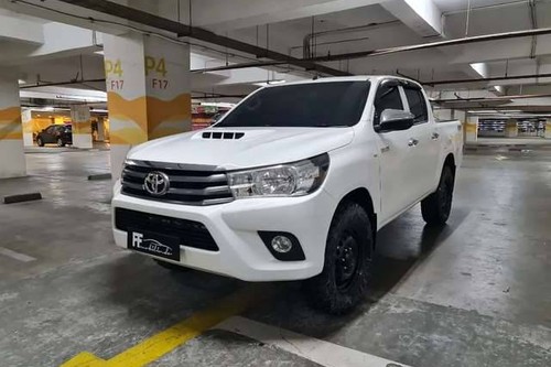 Used 2014 Toyota Hilux Double Cabin E 2.5L MT