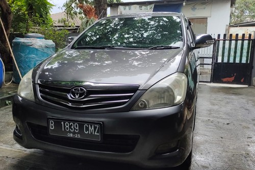2010 Toyota Kijang Innova 2.0 G AT