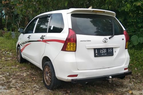 Old 2013 Toyota Avanza 1.3 E MT
