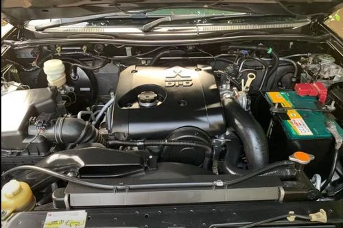 2010 Mitsubishi Pajero Sport Exceed AT 4x2 bekas