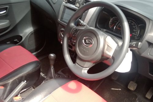 2017 Daihatsu Ayla 1.2 R MT DELUXE bekas
