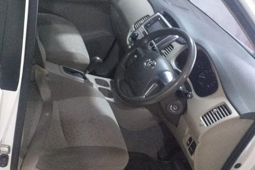 2014 Toyota Kijang Innova G LUXURY AT BENSIN