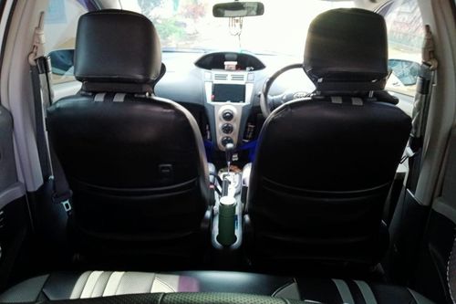 Dijual 2011 Toyota Yaris J AT bekas
