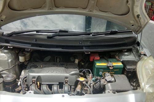 2011 Toyota Yaris J AT bekas