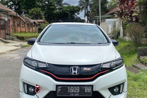 2015 Honda Jazz  RS CVT A/T bekas