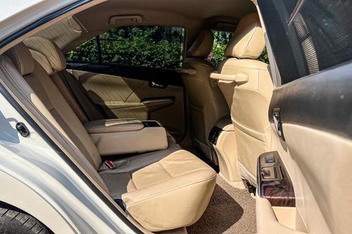 2014 Toyota Camry 2.5L AT bekas