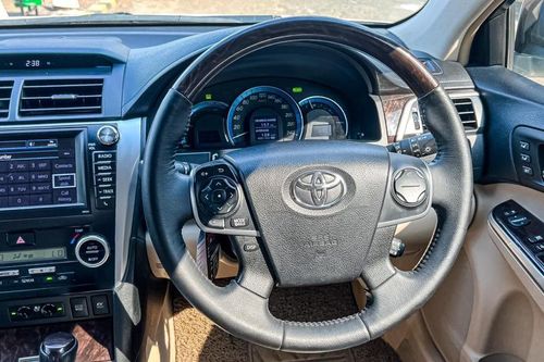2014 Toyota Camry 2.5L AT bekas