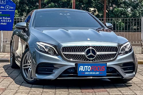2017 Mercedes Benz E-Class  E 300 AMG Line