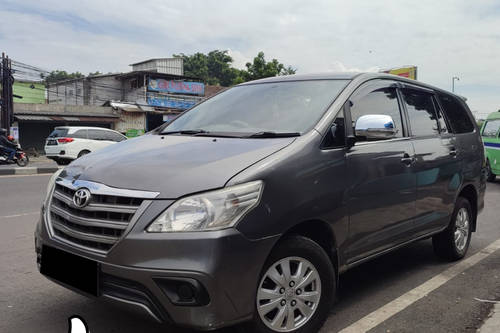 2014 Toyota Innova BENSIN E 2.0L MT bekas