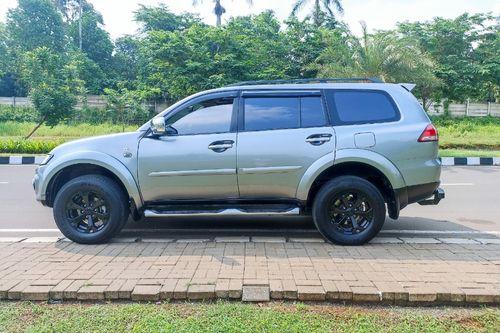 2015 Mitsubishi Pajero Sport Dakar AT 4x2 tua
