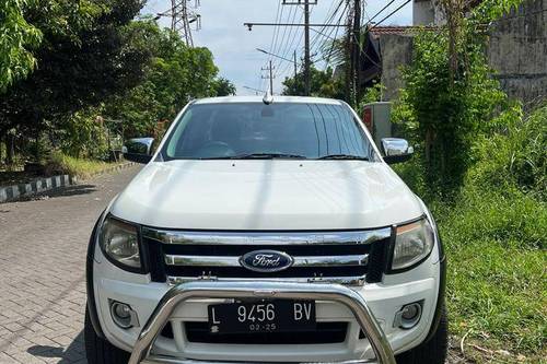 2013 Ford Ranger DC XLT 3.2  MT bekas