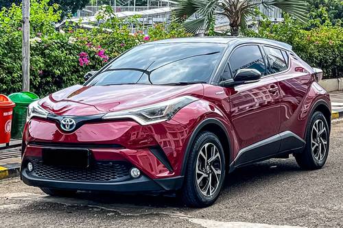 2020 Toyota CHR Hybrid 1.8L bekas