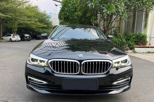 2018 BMW 5 Series Sedan  530i Luxury