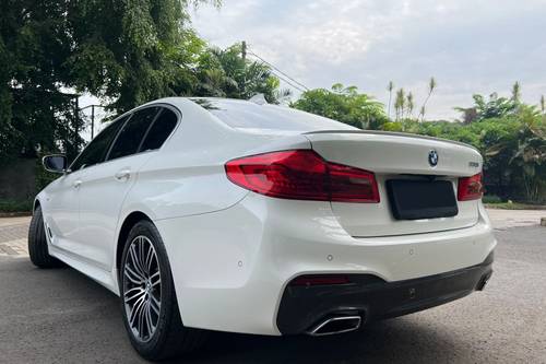 2020 BMW 5 Series Sedan  520i M Sport