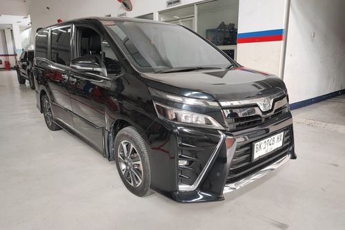 2nd Hand 2018 Toyota Voxy 2.0L AT