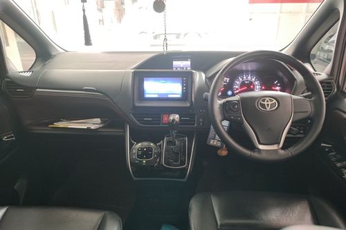 Used 2018 Toyota Voxy 2.0L AT