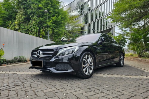 2017 Mercedes Benz C-Class Sedan C 200 Avantgarde Line bekas