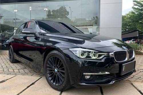 2018 BMW 3 Series Sedan 320i Sport bekas