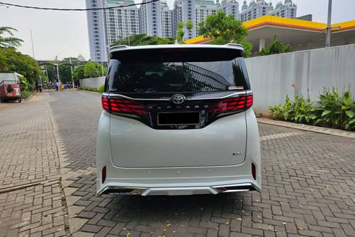 2023 Toyota Alphard Hybrid 2.5 HV