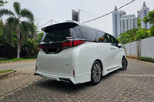 2023 Toyota Alphard Hybrid 2.5 HV